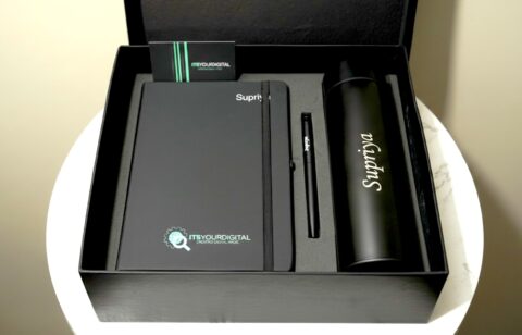Book pen bootle kit on which Itsyourdigital logo is printed